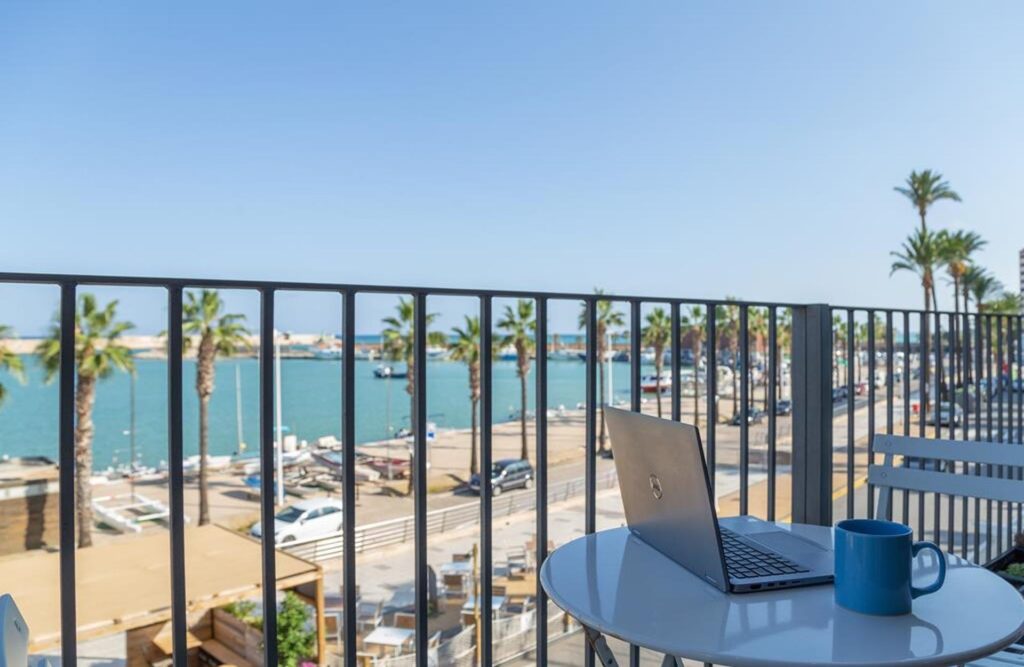 Inspiramar, alojamientos junto a un restaurante saludable cerca de Peñíscola.